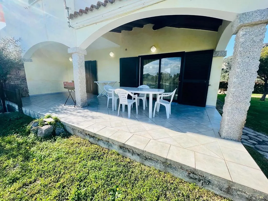 Casa Vacanza L'Alzoni Lu Lioni
